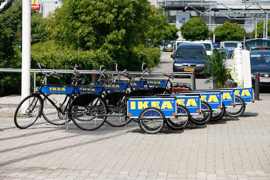 What’s that? Ikea rents bikes with trailers? (…in Denmark)